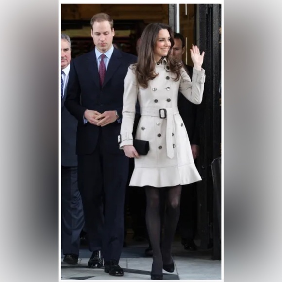 Burberry Wool & Cashmere coat - Picture 3 of 6